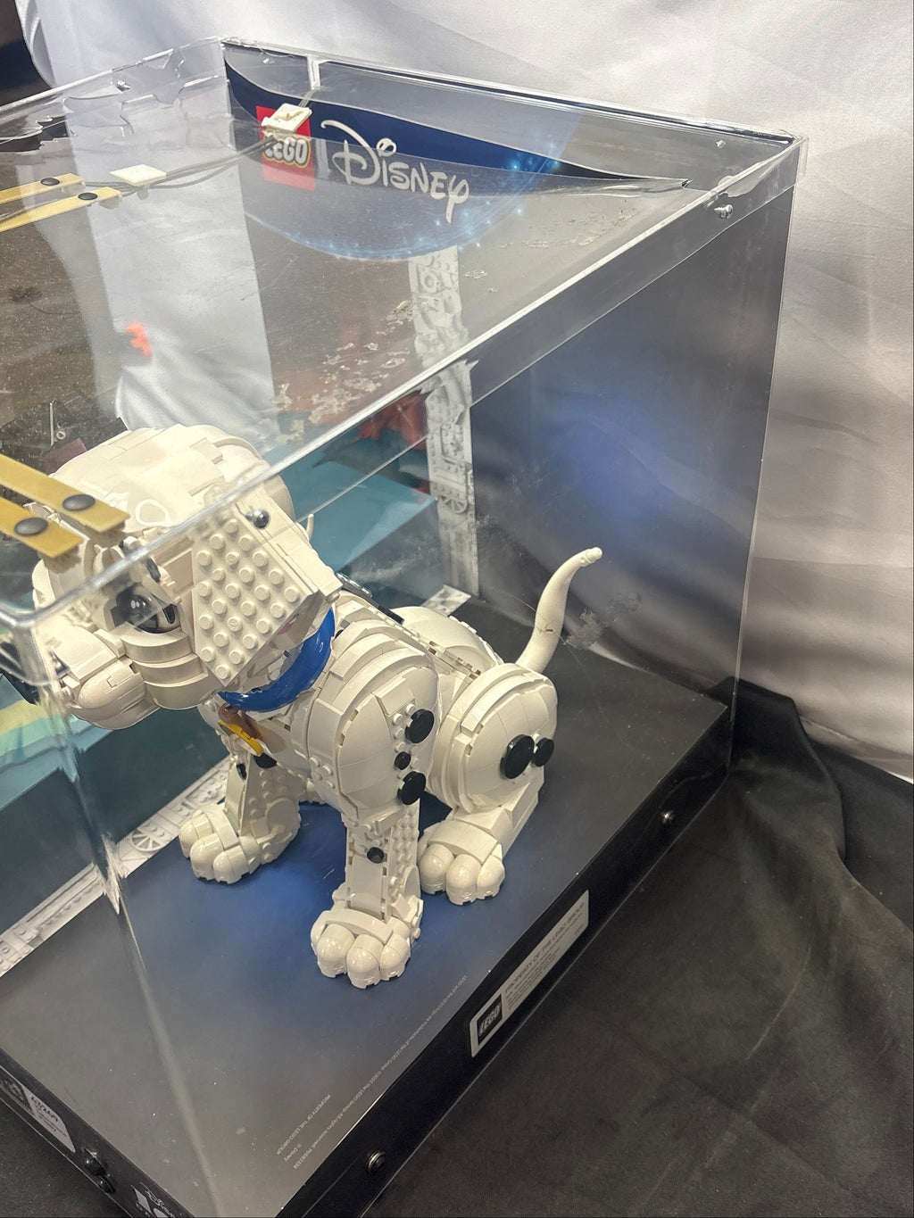 LEGO Disney 101 Dalmatians 43271 43269 Lighted Store Display *Damaged