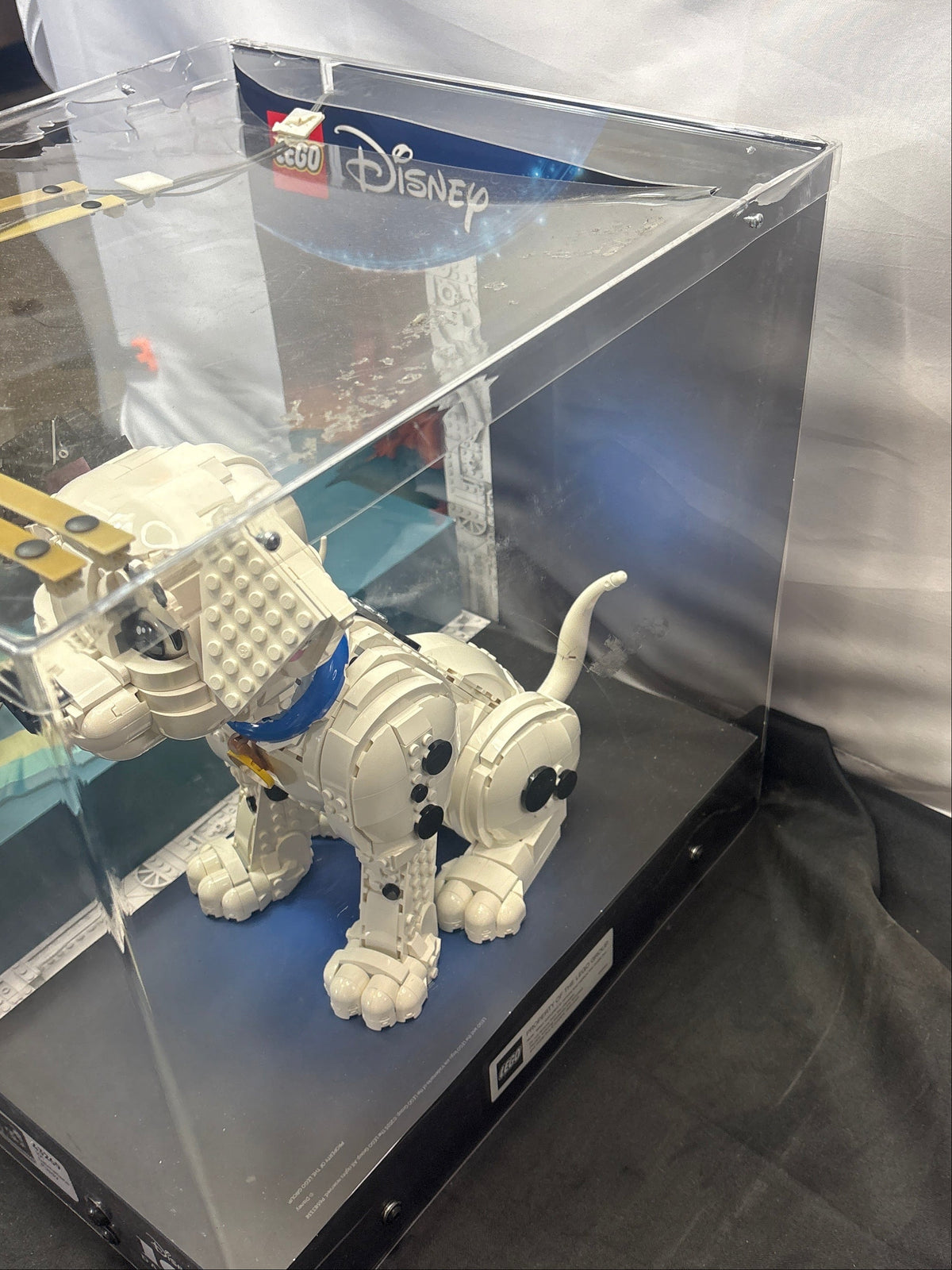 LEGO Disney 101 Dalmatians 43271 43269 Lighted Store Display *Damaged