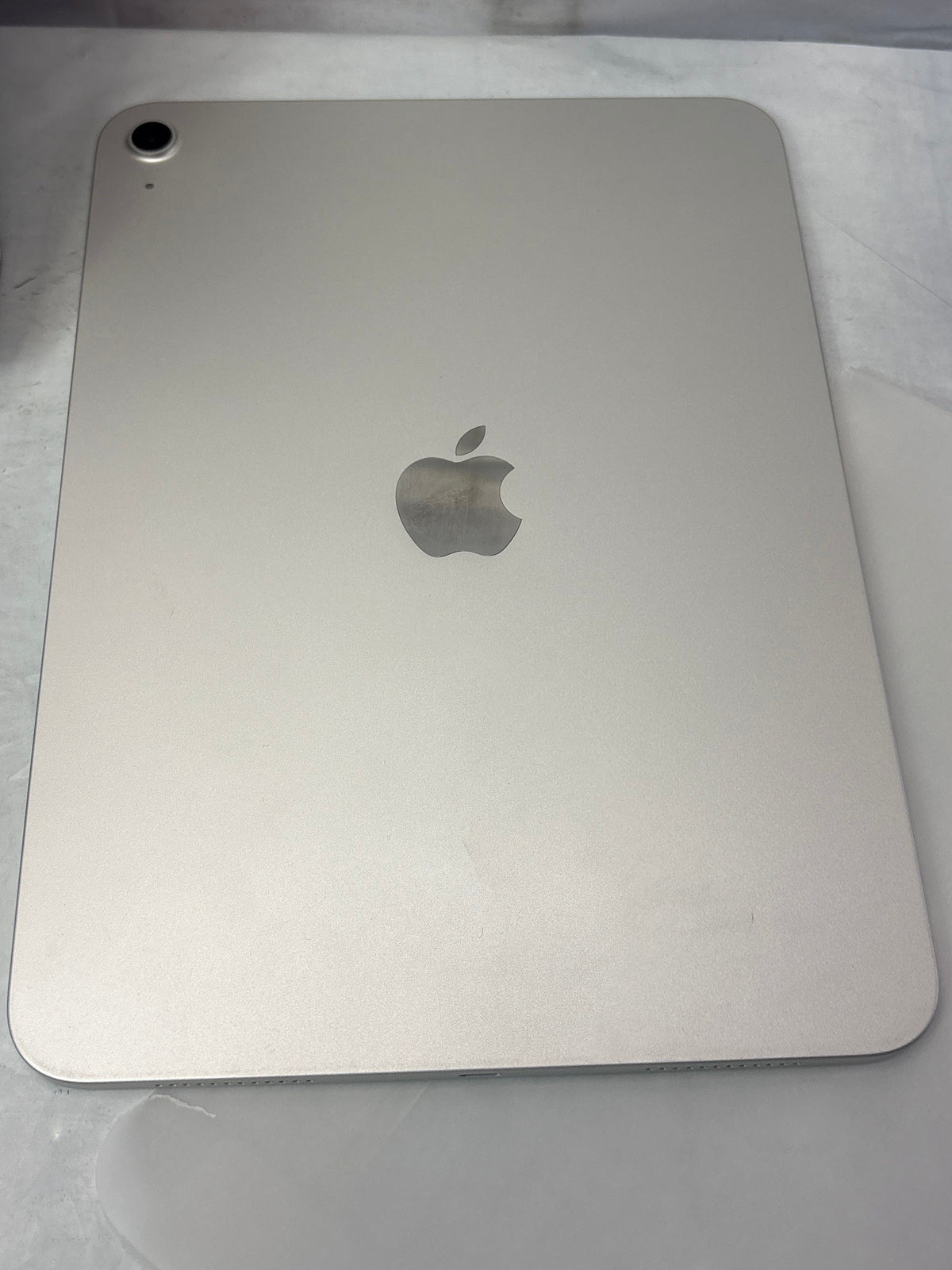 Apple iPad (A16) 11-inch Wi-Fi 128GB (2025, 11th generation) - Silver *Pre-Owned
