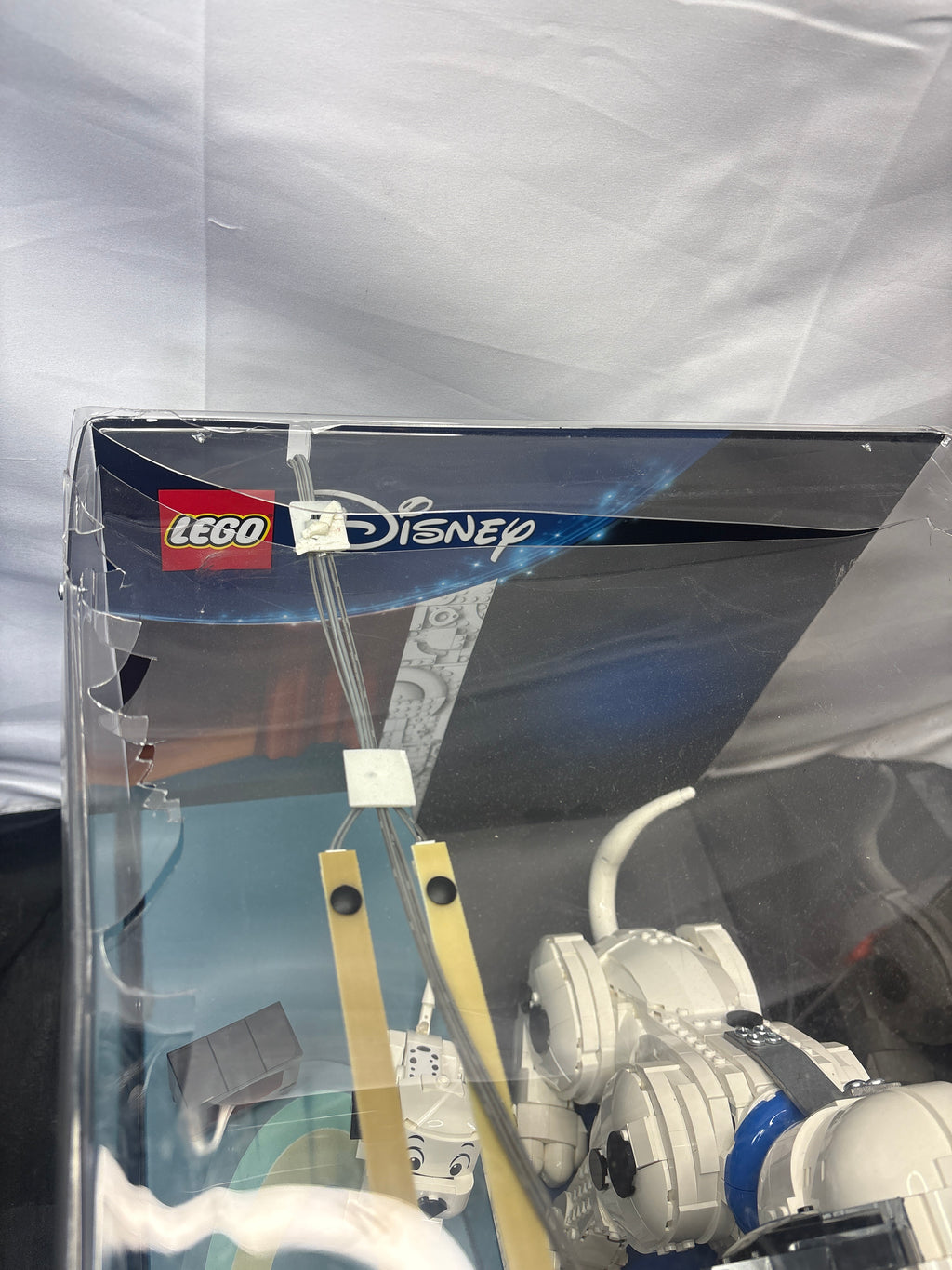 LEGO Disney 101 Dalmatians 43271 43269 Lighted Store Display *Damaged