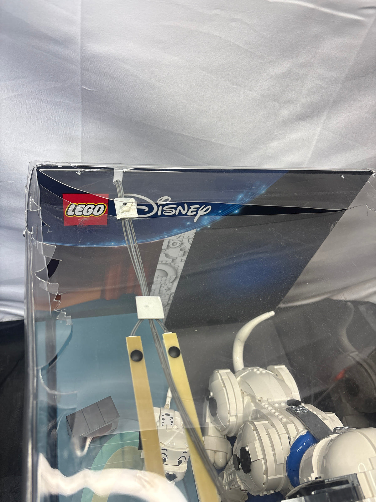 LEGO Disney 101 Dalmatians 43271 43269 Lighted Store Display *Damaged
