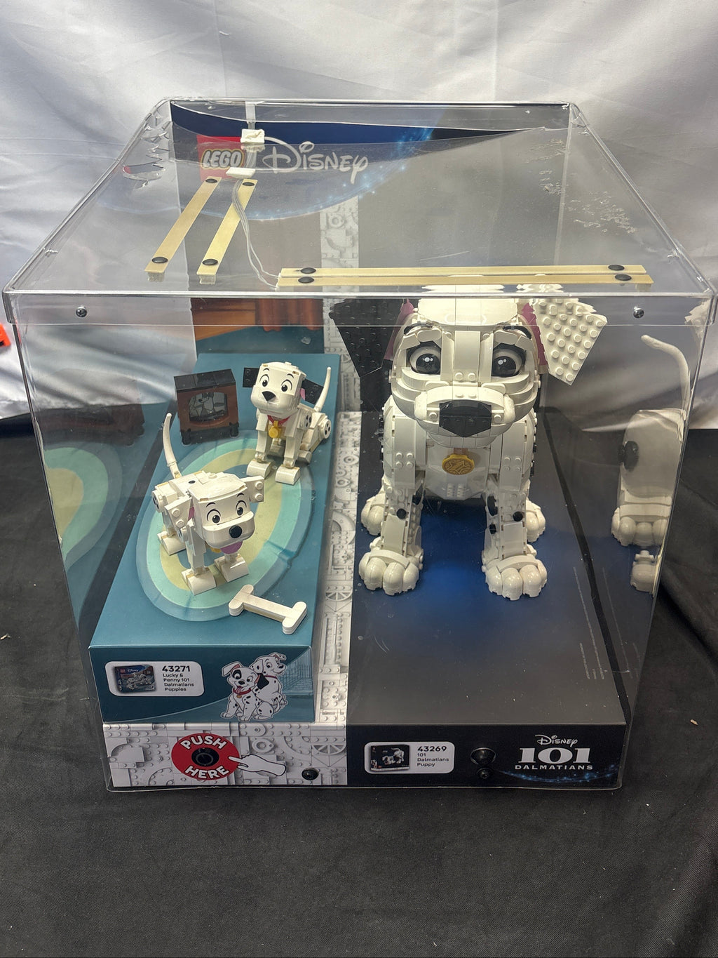 LEGO Disney 101 Dalmatians 43271 43269 Lighted Store Display *Damaged