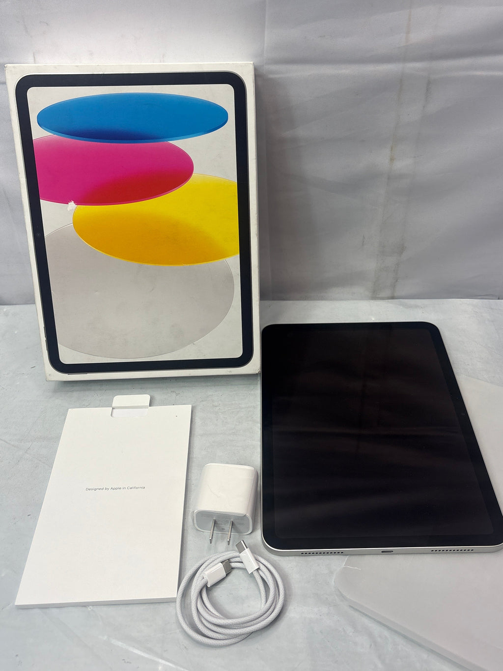 Apple iPad (A16) 11-inch Wi-Fi 128GB (2025, 11th generation) - Silver *Pre-Owned